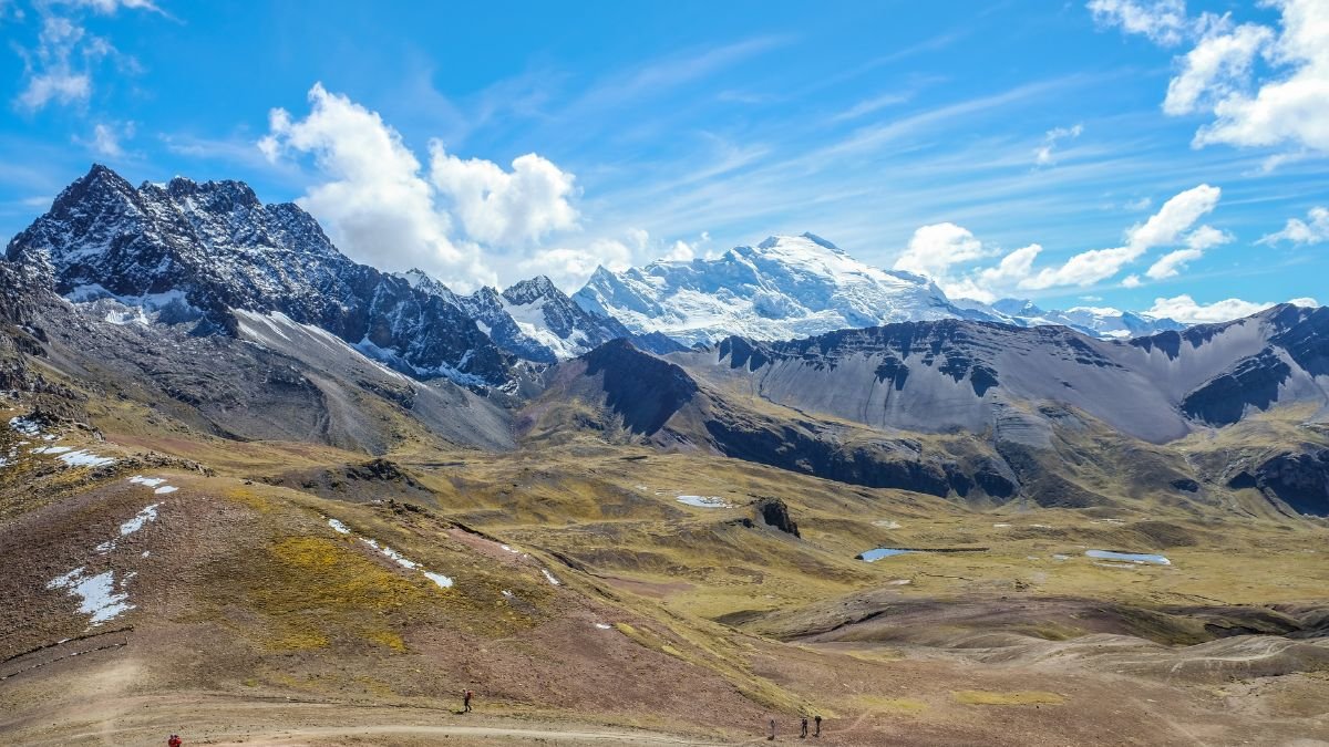 El apu Ausangate, una fuente de agua y energía en Cusco, Perú