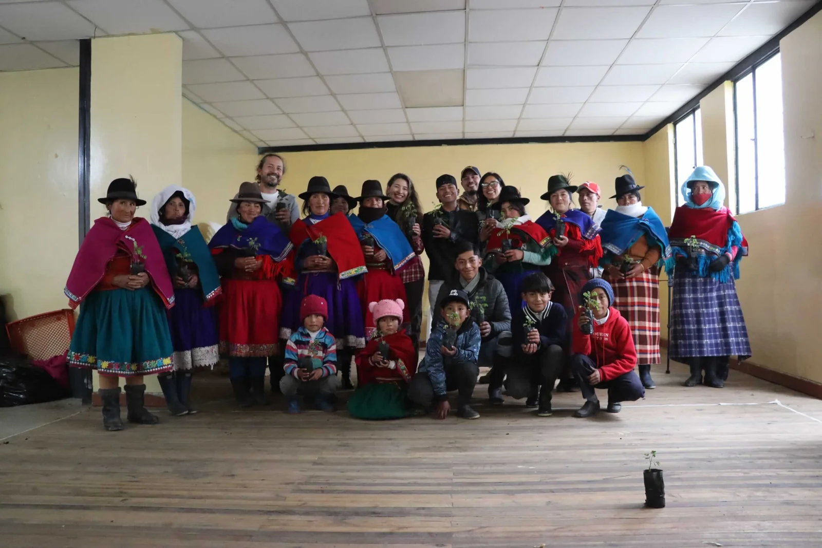 Jóvenes que inspiran: creatividad, identidad y naturaleza se unen en Totoras Kucho